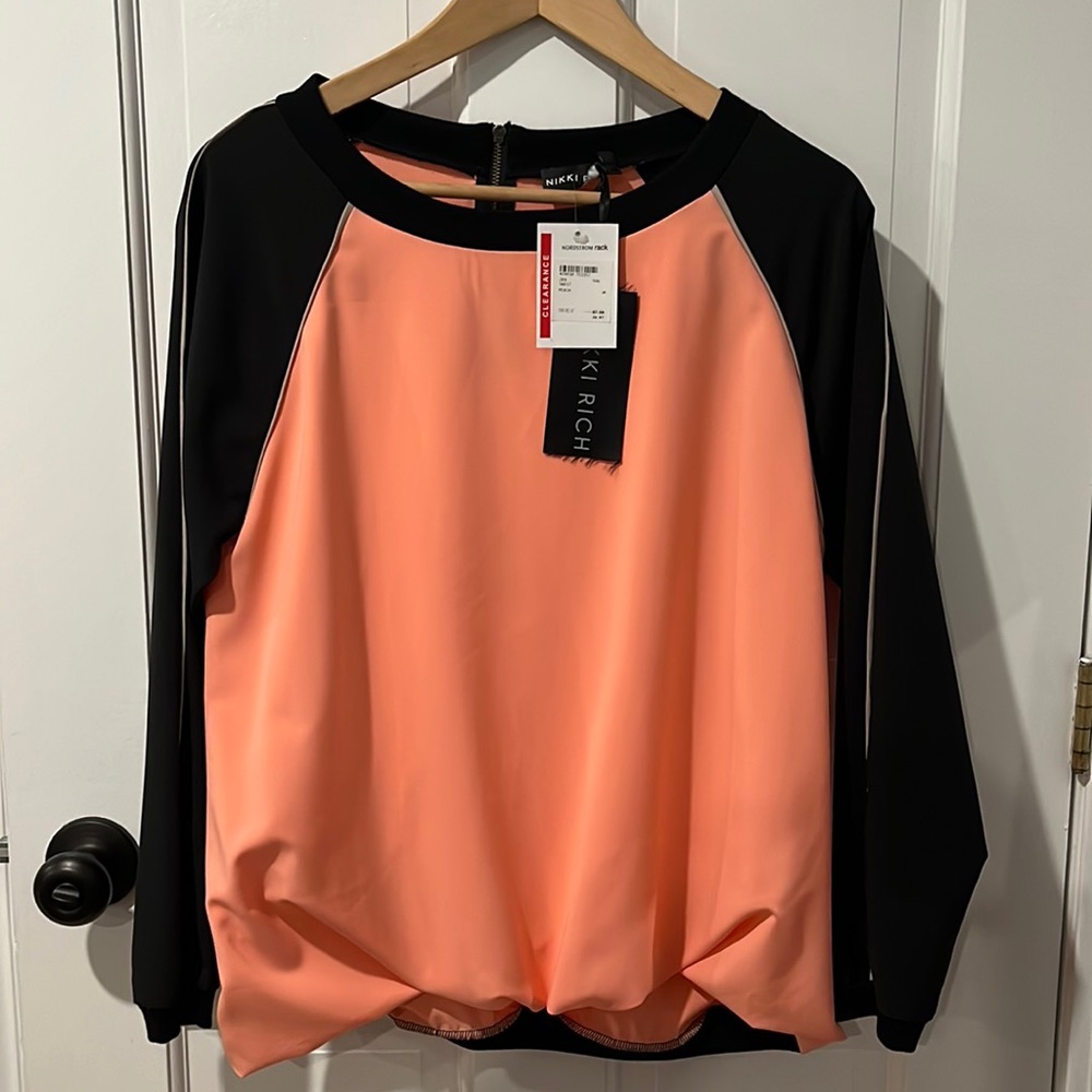 NWT fun coral and black shirt with gathered bottom front and zipper on back